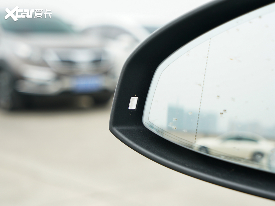 2022WA4(M) allroad quattro