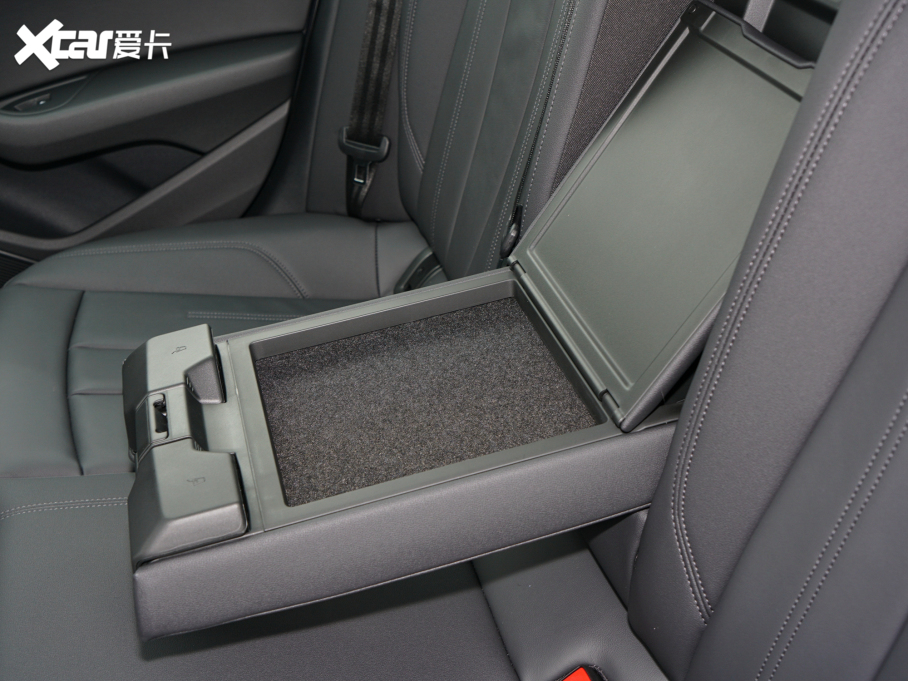 2022WA4(M) allroad quattro