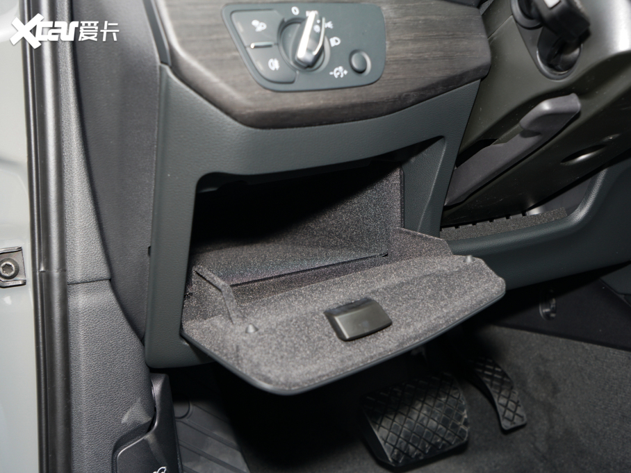 2022WA4(M) allroad quattro