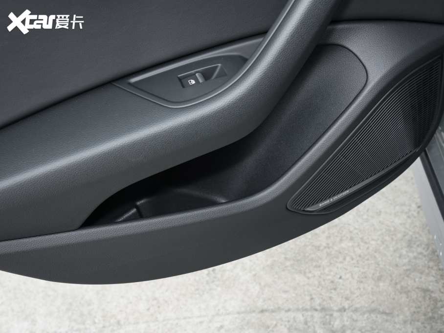 2022WA4(M) allroad quattro