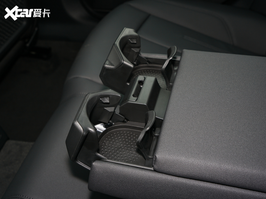 2022WA4(M) allroad quattro