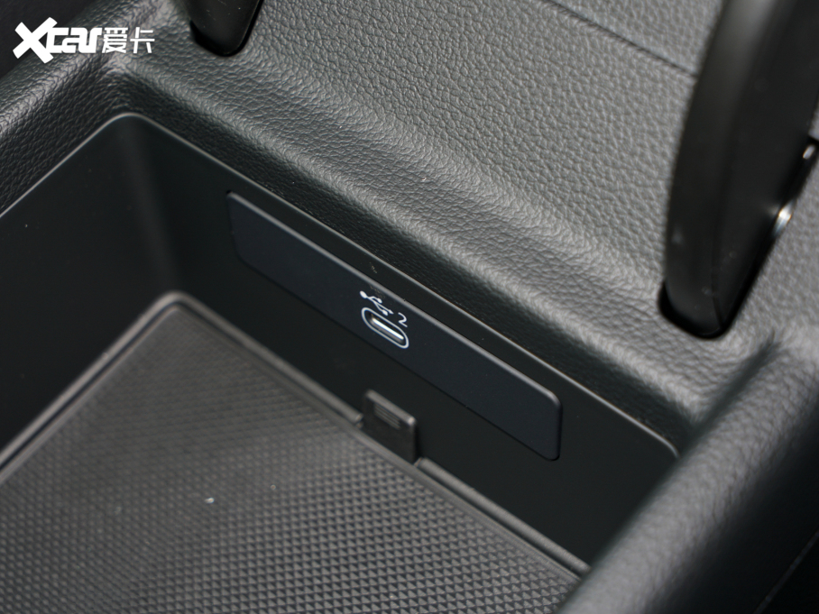 2022WA4(M) allroad quattro