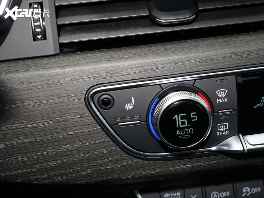 2022WA4(M) allroad quattro