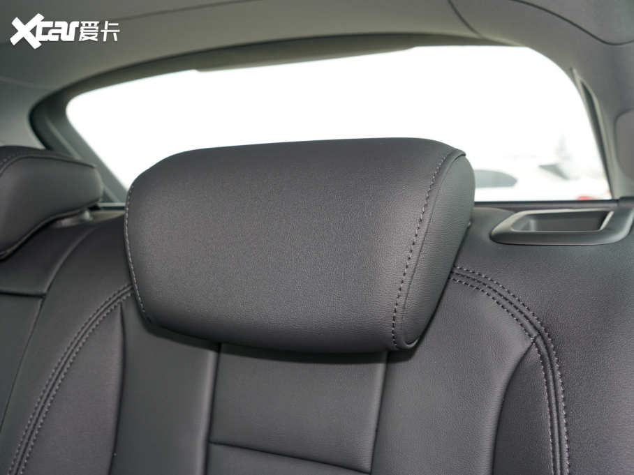 2022WA4(M) allroad quattro