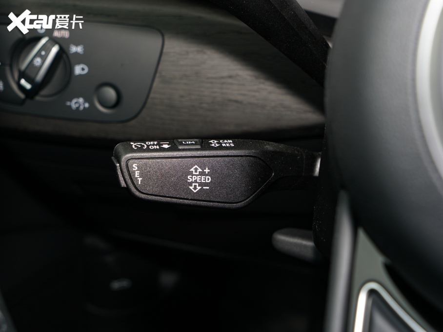 2022WA4(M) allroad quattro