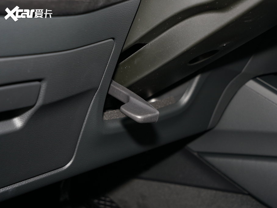 2022WA4(M) allroad quattro