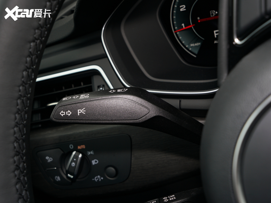 2022WA4(M) allroad quattro