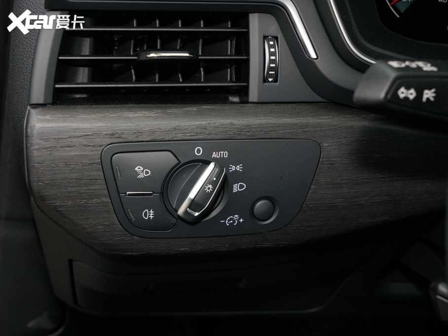 2022WA4(M) allroad quattro