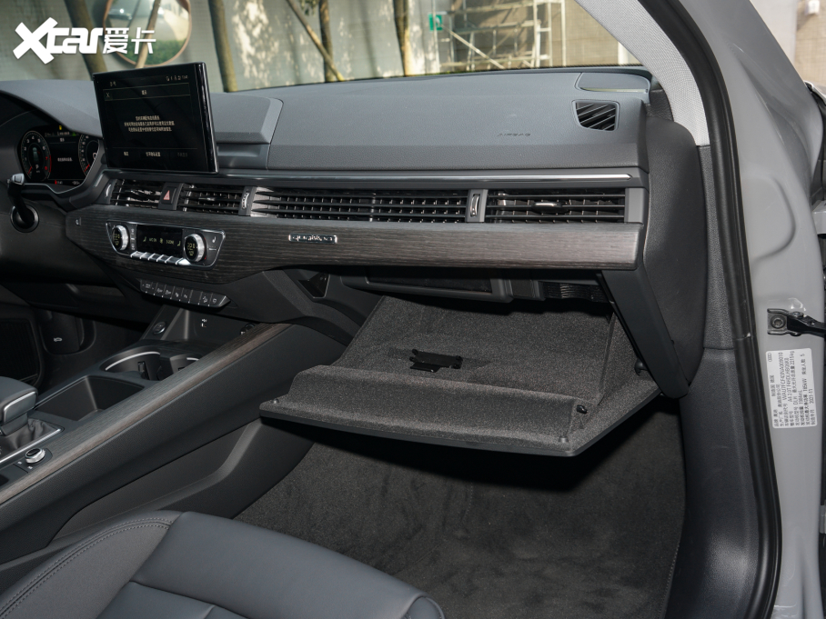 2022WA4(M) allroad quattro ѩ\Ӱ