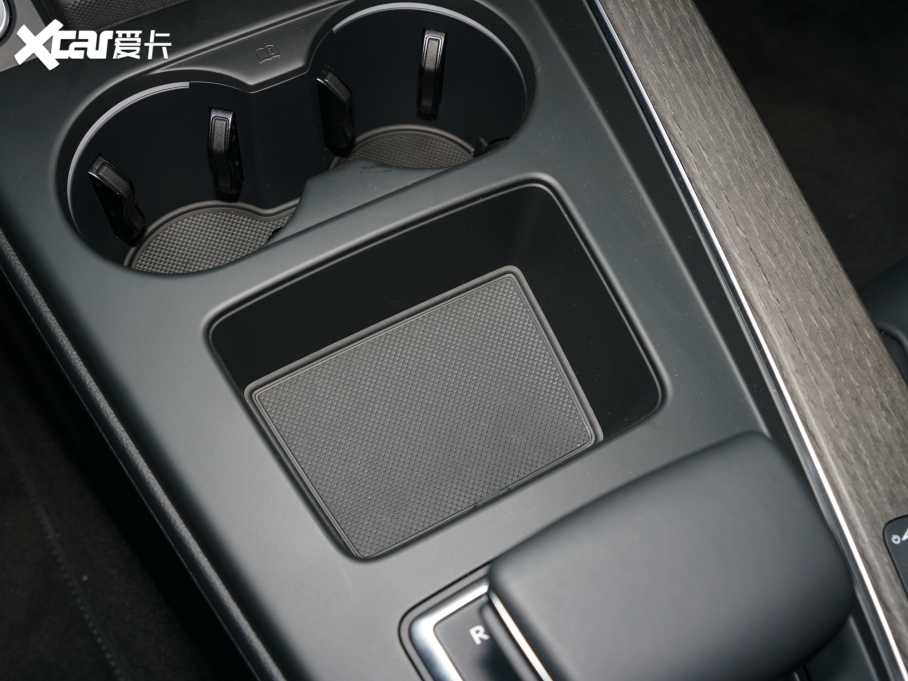 2022WA4(M) allroad quattro ѩ\Ӱ