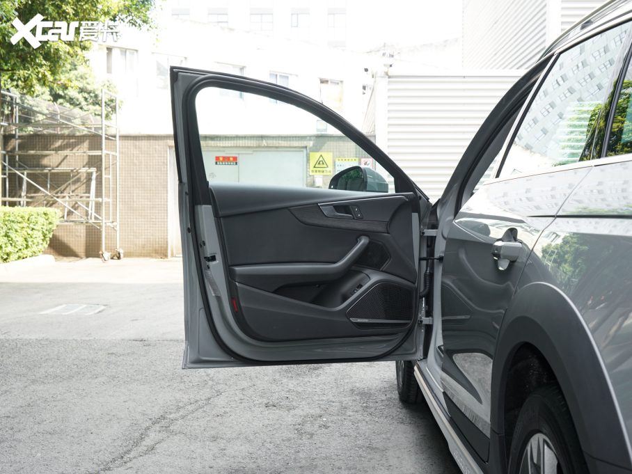 2022WA4(M) allroad quattro ѩ\Ӱ