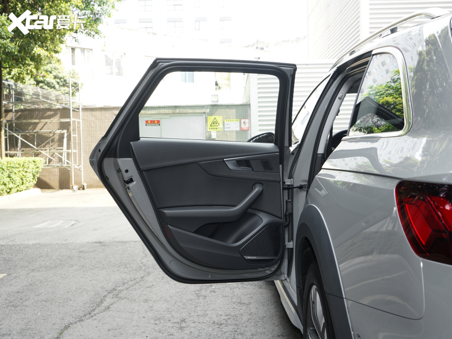 2022WA4(M) allroad quattro ѩ\Ӱ