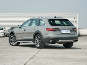 2022款allroad quattro 冰雪运动版 左后45度