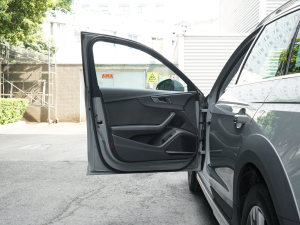 2022allroad quattro ѩ\Ӱ {λ܇T