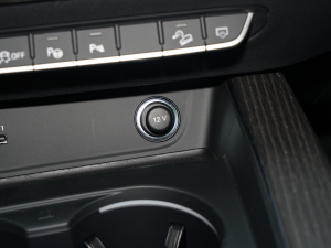 2022allroad quattro ѩ\Ӱ п؅^