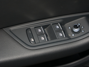 2022allroad quattro ѩ\Ӱ п؅^