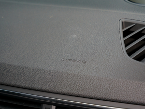 2022allroad quattro ѩ\Ӱ п؅^