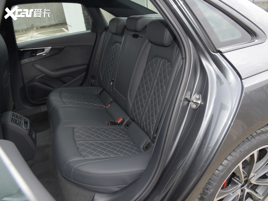 2022��W��S4 S4 3.0TFSI