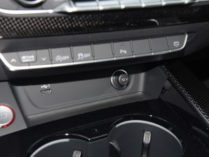 2022��S4 3.0TFSI �п؅^