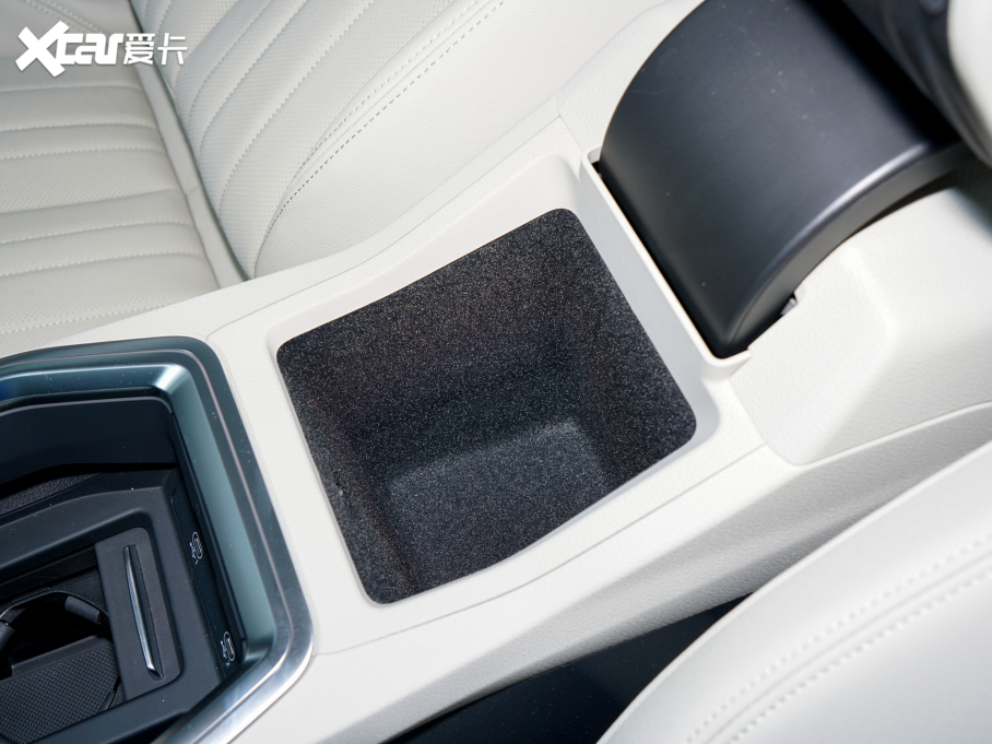 2022We-tron(M) Sportback 55 quattro A