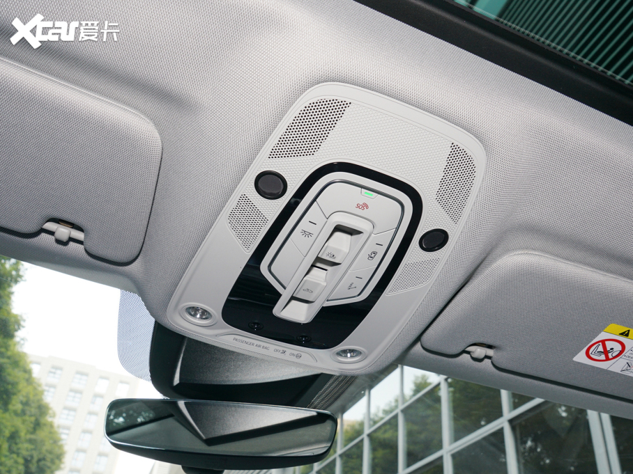 2022We-tron(M) Sportback 55 quattro A