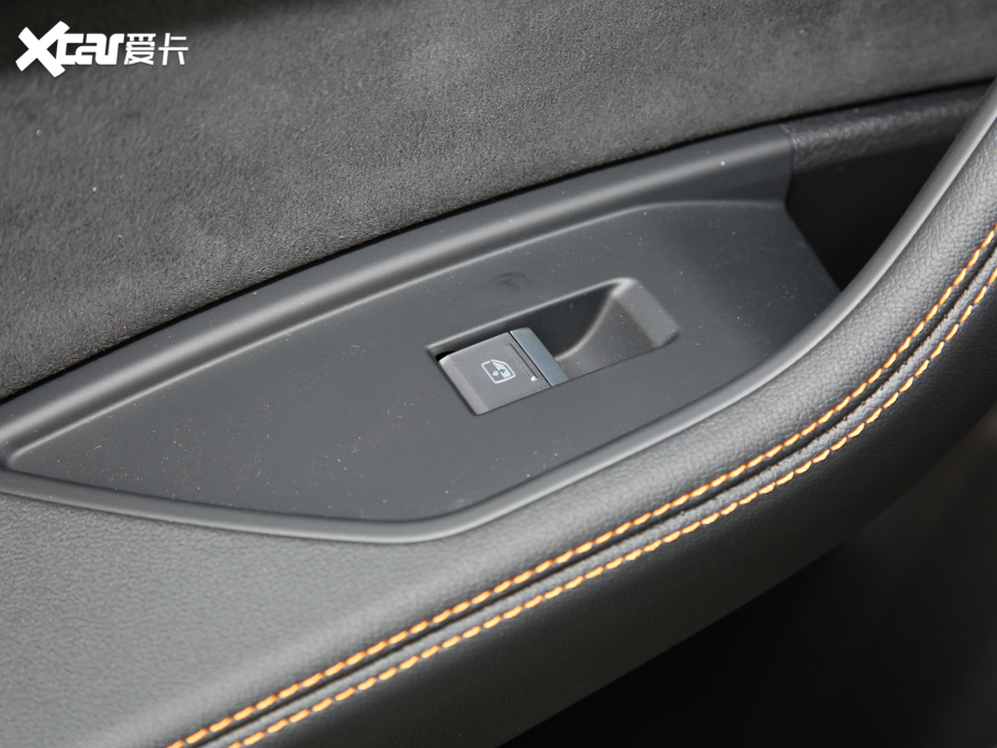 2022We-tron(M) Sportback 55 quattro 