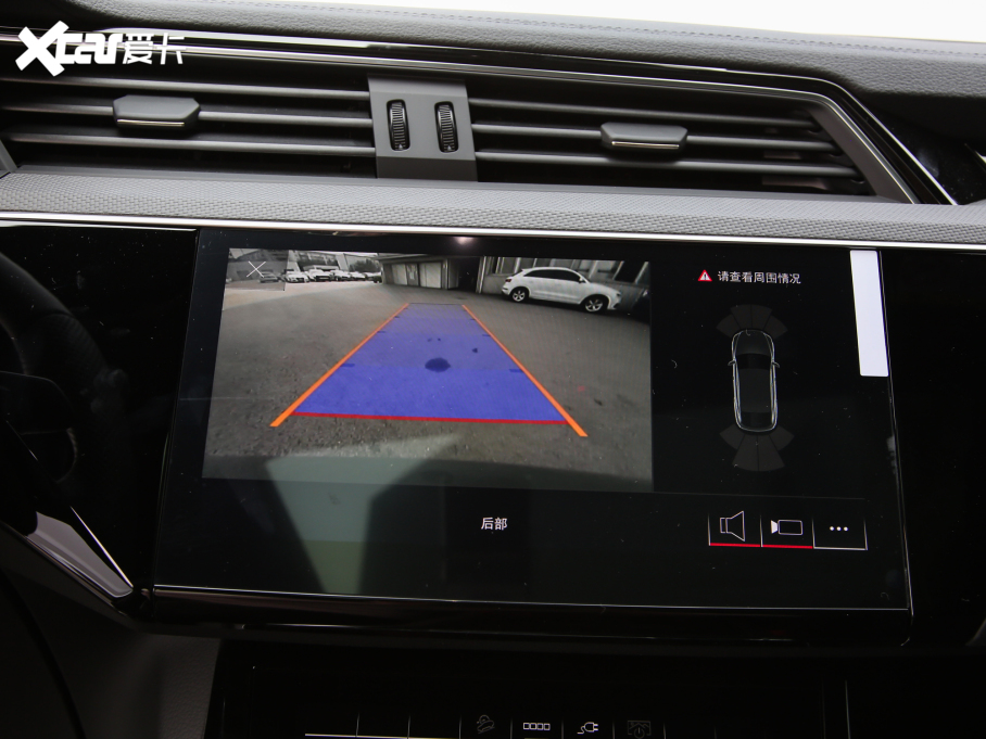 2022We-tron(M) Sportback 55 quattro 