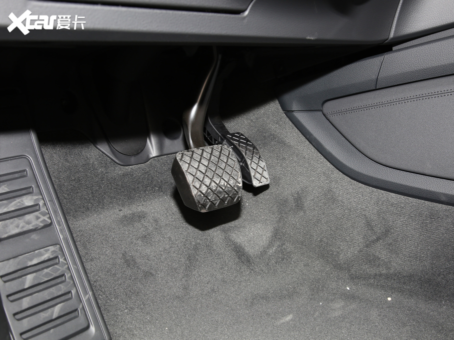 2022We-tron(M) Sportback 55 quattro 