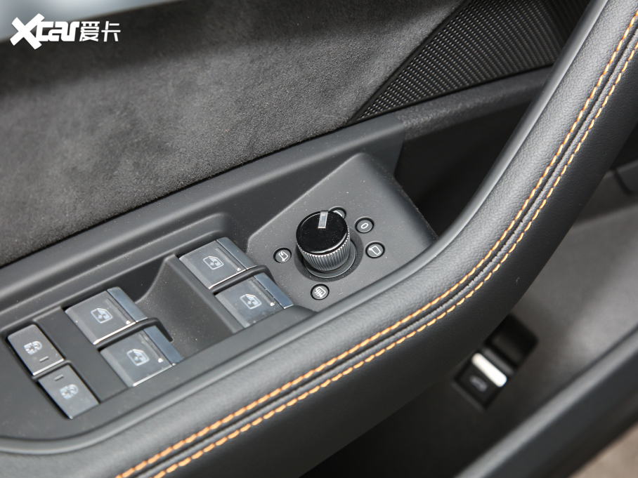 2022We-tron(M) Sportback 55 quattro 