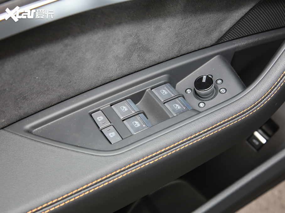 2022?yun)We-tron(M(jn)) Sportback 55 quattro 