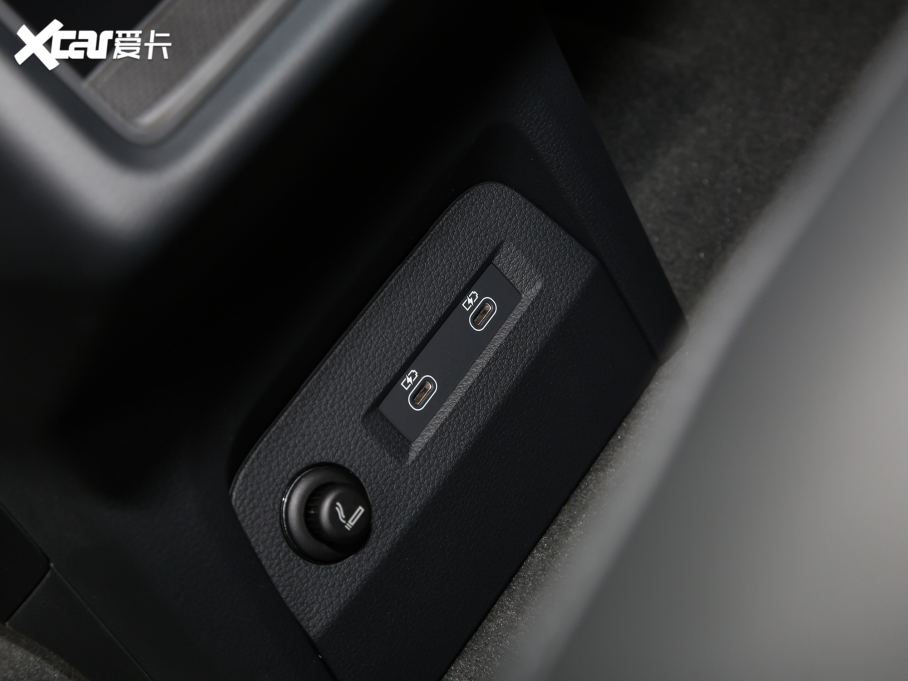 2022We-tron(M) Sportback 55 quattro 