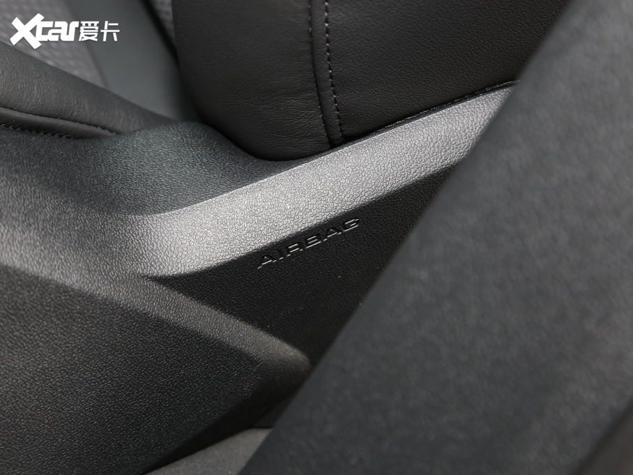 2022We-tron(M) Sportback 55 quattro 