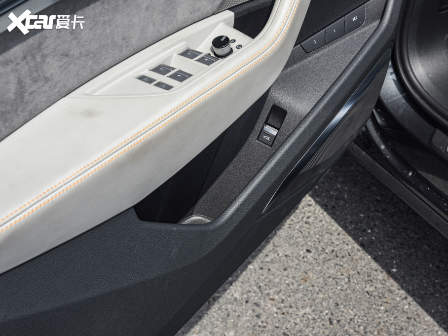 2022We-tron(M) Sportback 55 quattro x