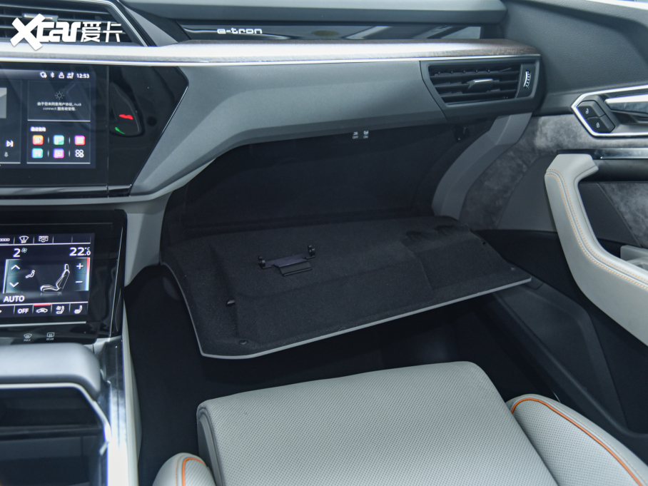 2022We-tron(M) Sportback 55 quattro x