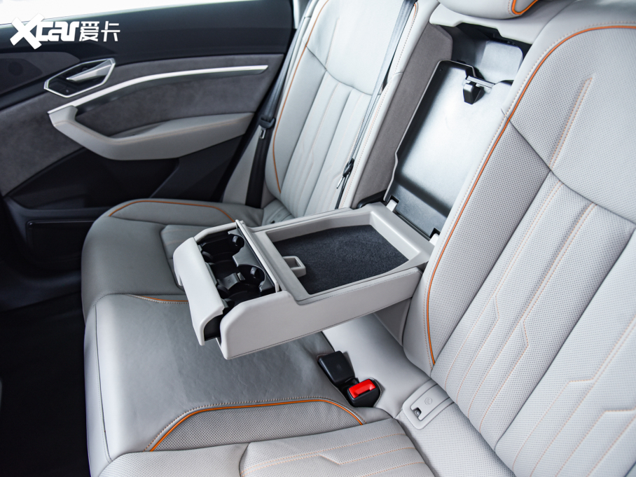 2022?yun)We-tron(M(jn)) Sportback 55 quattro x