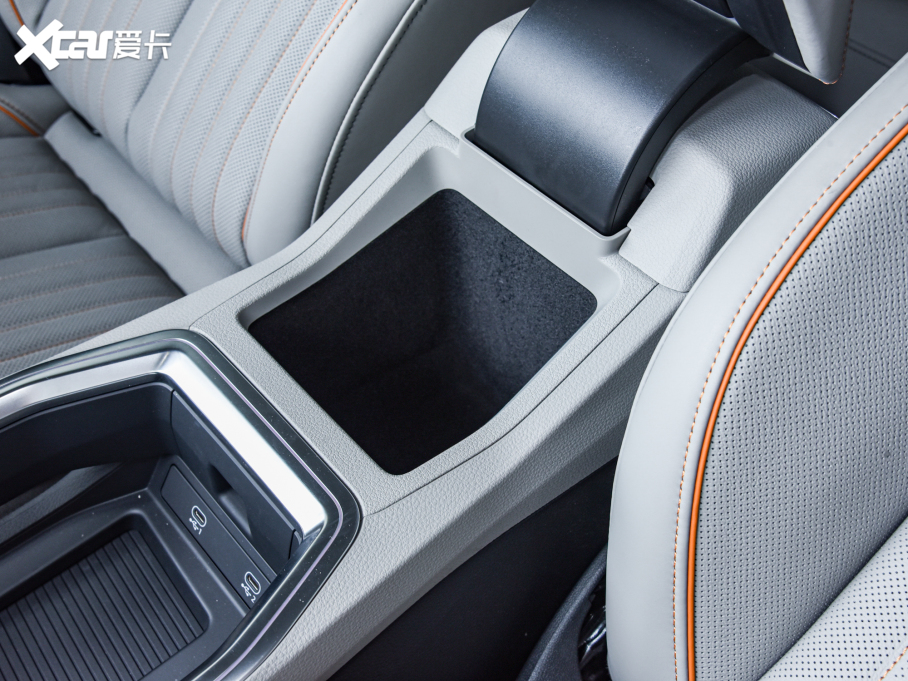 2022We-tron(M) Sportback 55 quattro x