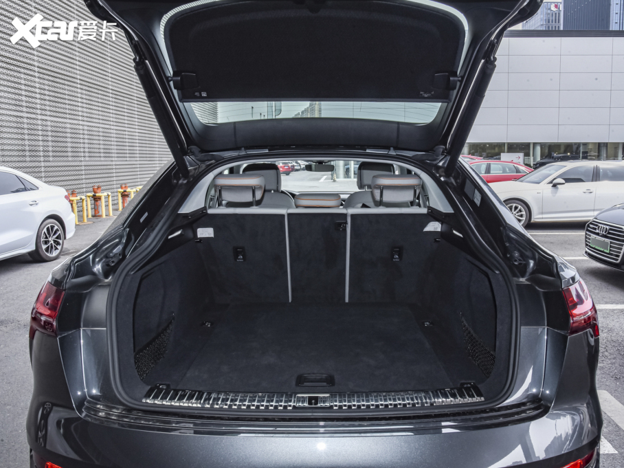 2022?yun)We-tron(M(jn)) Sportback 55 quattro x