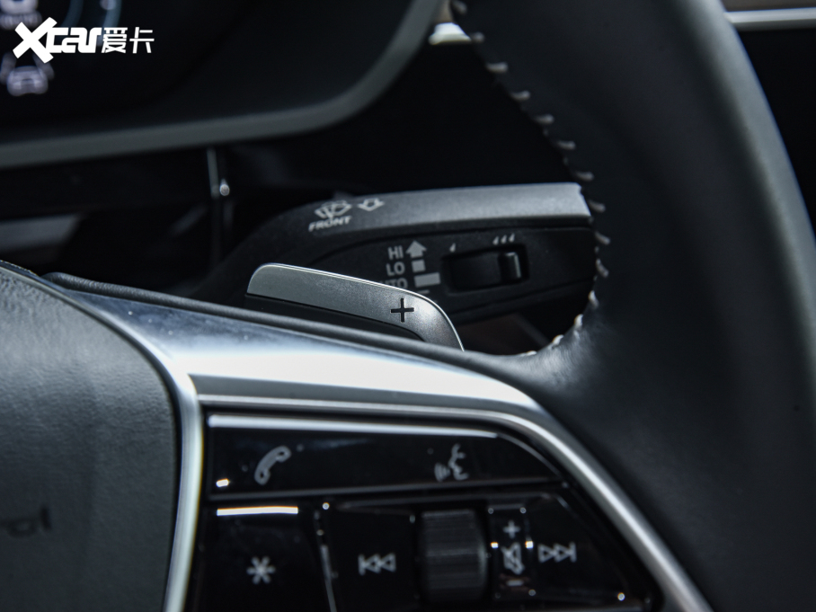 2022We-tron(M) Sportback 55 quattro x