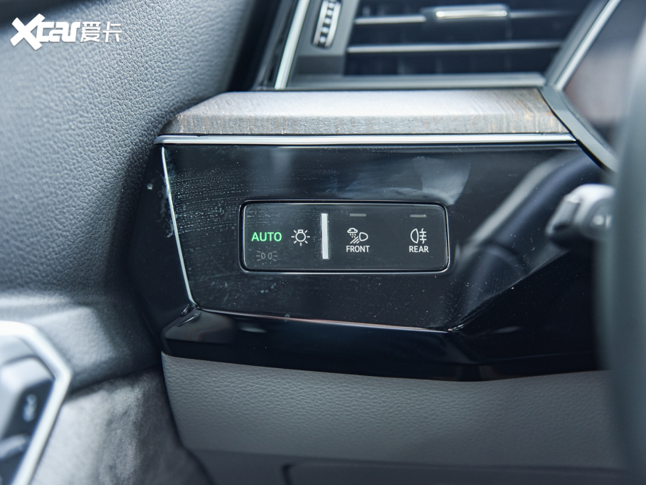 2022?yun)We-tron(M(jn)) Sportback 55 quattro x