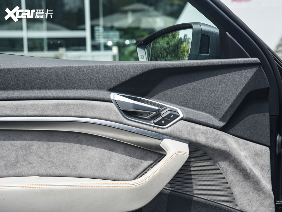 2022We-tron(M(jn)) Sportback 55 quattro x