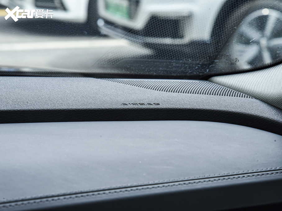 2022We-tron(M) Sportback 55 quattro x