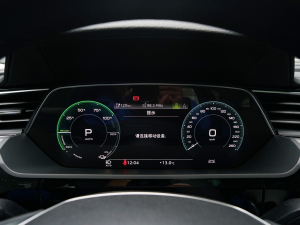 2022Sportback 55 quattro A п؅^