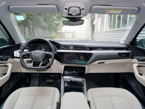 2022Sportback 55 quattro A п؅^