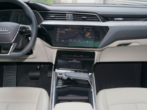 2022Sportback 55 quattro A п؅^