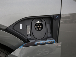 2022Sportback 55 quattro  ^