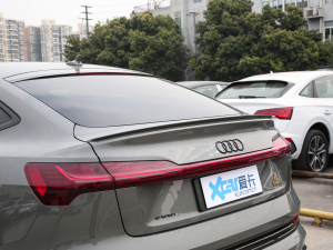 2022Sportback 55 quattro  ^