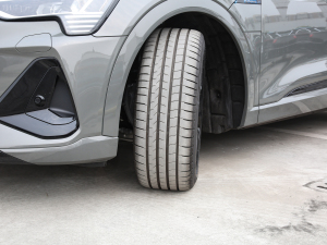 2022Sportback 55 quattro  ^