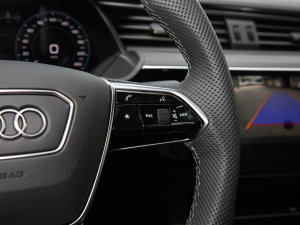 2022Sportback 55 quattro  п؅^