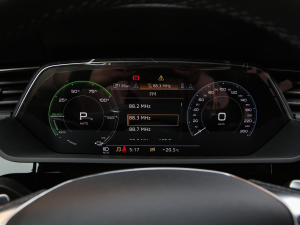 2022Sportback 55 quattro  п؅^