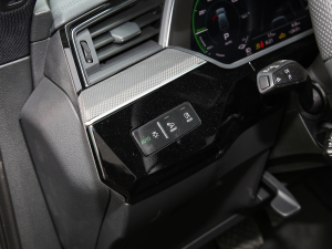 2022Sportback 55 quattro  п؅^